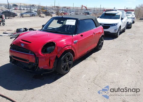 2024 Mini Convertible Cooper S z USA, uszkodzony, nr VIN WMW43DL02R3S11611